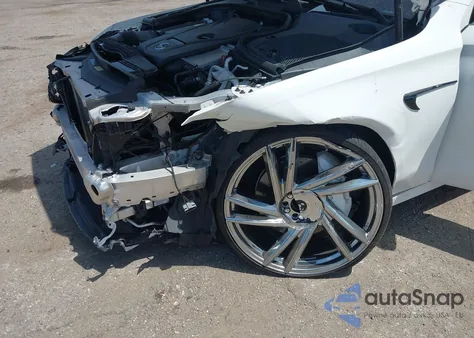 2017 Mercedes-Benz E 300 z USA, uszkodzony, nr VIN WDDZF4JB7HA057515